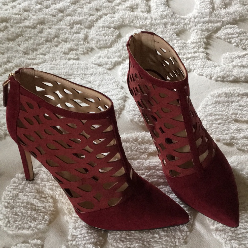Nine West Burgandy Heels